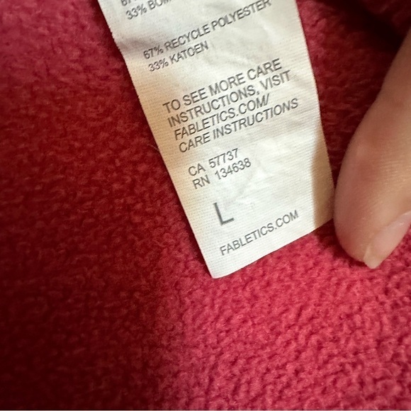 Fabletics Fleece Lined Fluted Sleeve Funnel Neck Crop Pullover Cranberry Red L - Picture 4 of 4